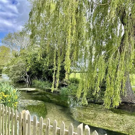 Willow Tree Lodge - Cosy Lodge In The Heart Of The Kent Countryside Littlebourne Exterior photo